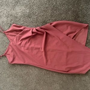 Cute body-con dress only worn once